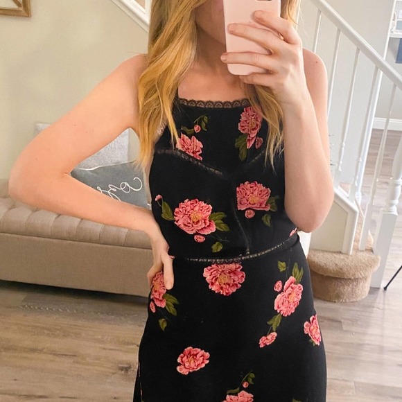 Reformation - Picture 9 of 11